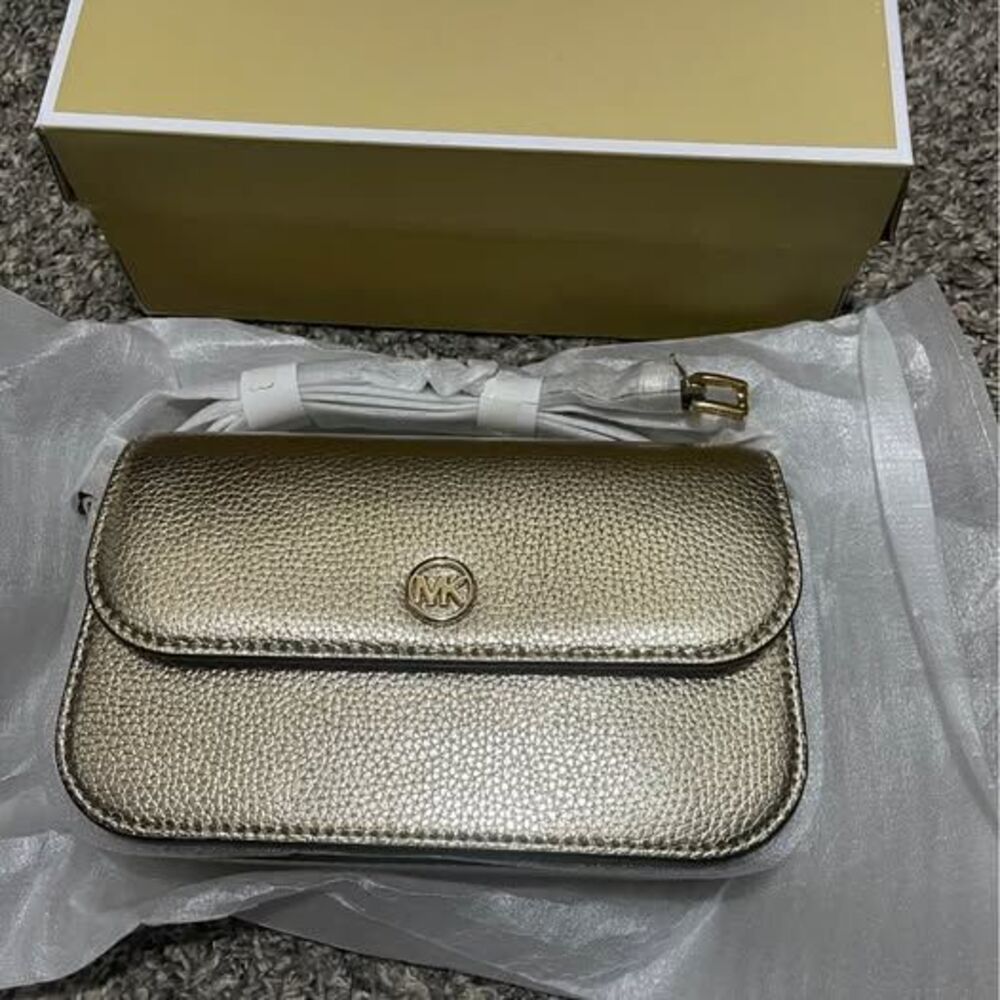 MK women’s bag/ shoes - Picture 5 of 7